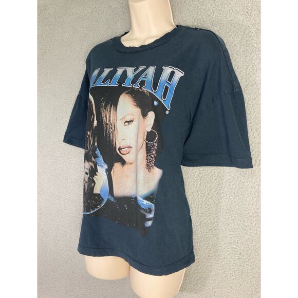 Aaliyah Graphic Tee Women's XL‎ Black Short Sleeve Damaged Top - Picture 4 of 10